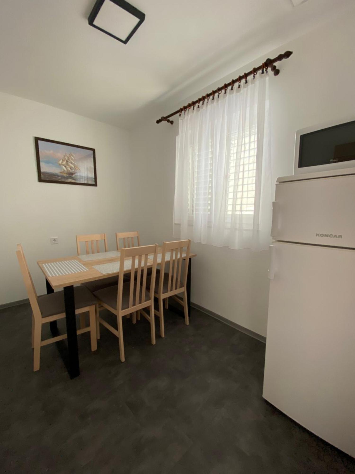Apartmani Pozega พาก ภายนอก รูปภาพ