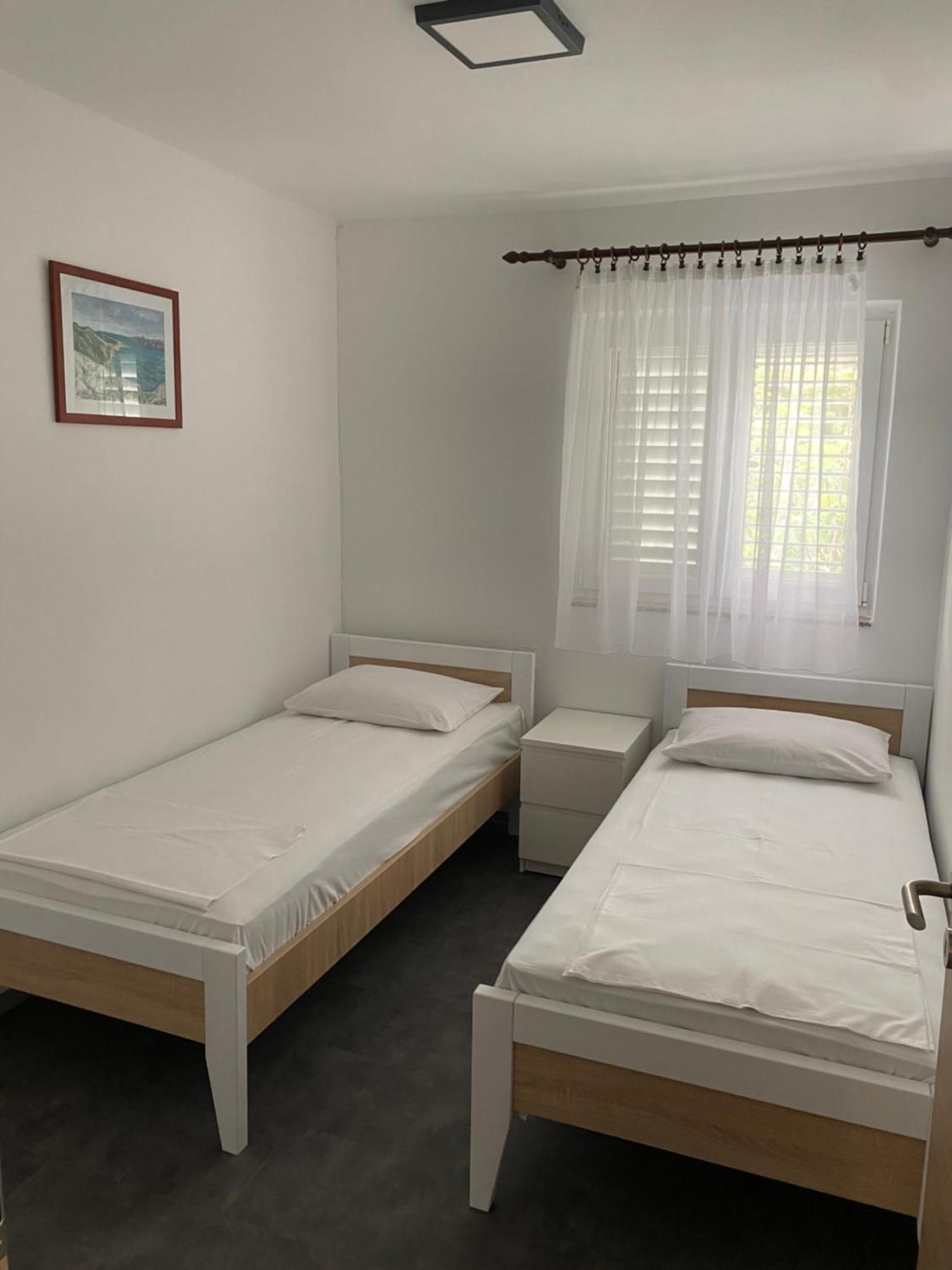 Apartmani Pozega พาก ภายนอก รูปภาพ